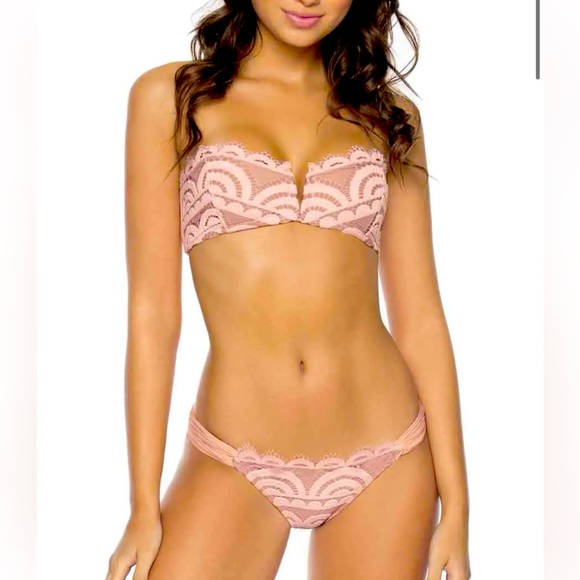 Pilyq Pink San V-Lace Bandeau top (D) and Pulyq Lace Fanned Bikini Bottom Sz L - Picture 1 of 10